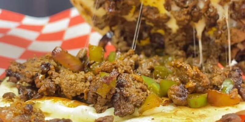 Quesicarne con queso derretido